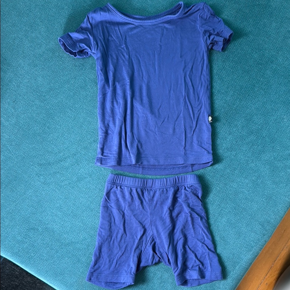 Kyte Baby 2T short sleeve/ shorts pajamas
